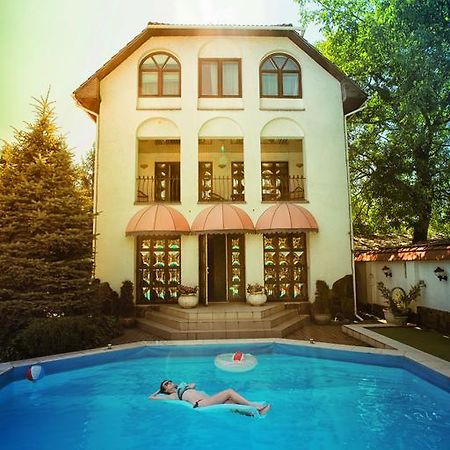 Eduard Hotel Užhorod Esterno foto