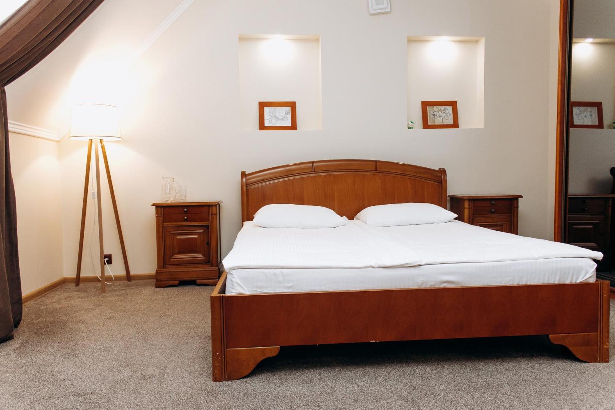 Eduard Hotel Užhorod Esterno foto