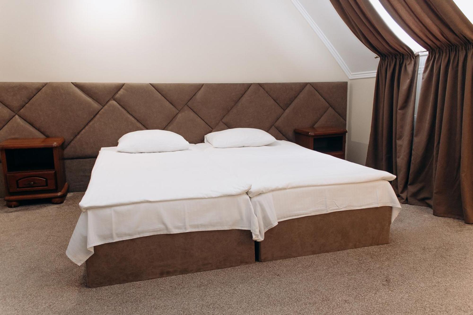 Eduard Hotel Užhorod Esterno foto