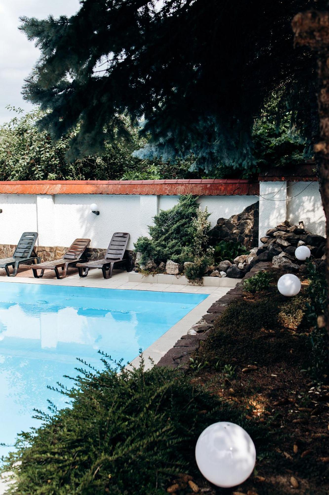 Eduard Hotel Užhorod Esterno foto